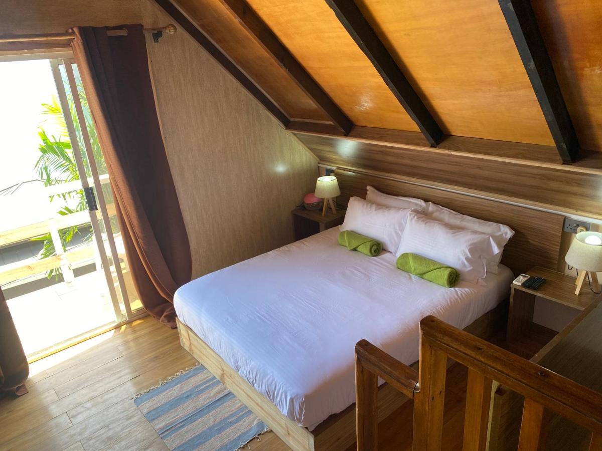 Mouggae Blues Villas Beau Vallon  Exterior foto